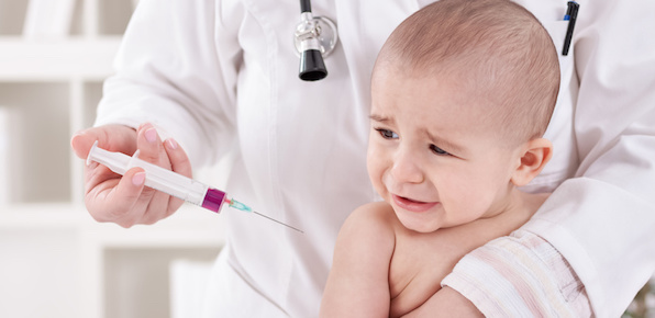 fotolia baby vaccine